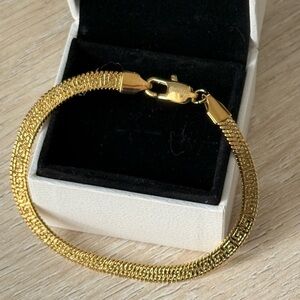 Elegant Gold Herring Bone Bracelet